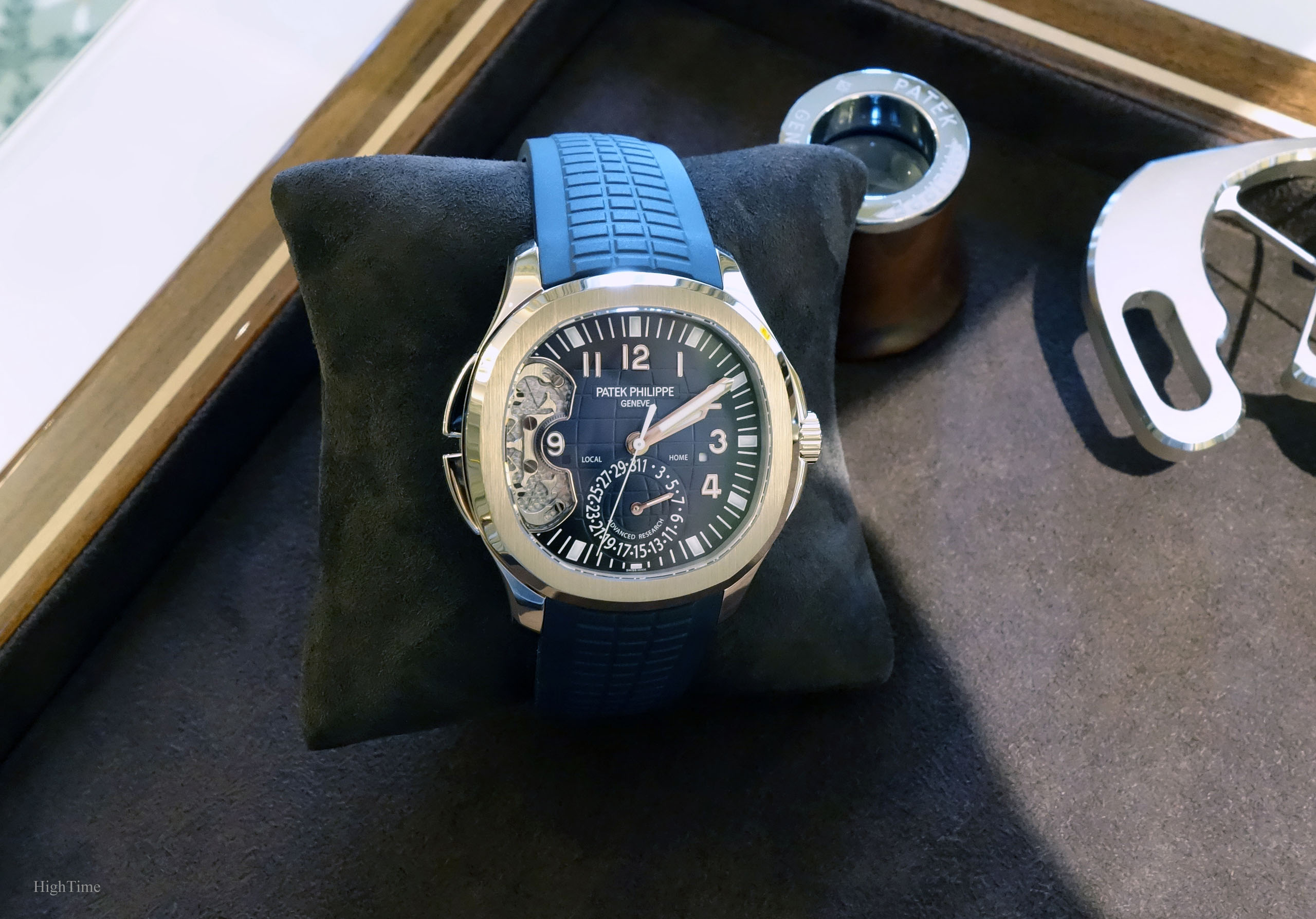 Patek Philippe 5650G Review: Advanced Aquanaut Design with Tropical Rubber Strap