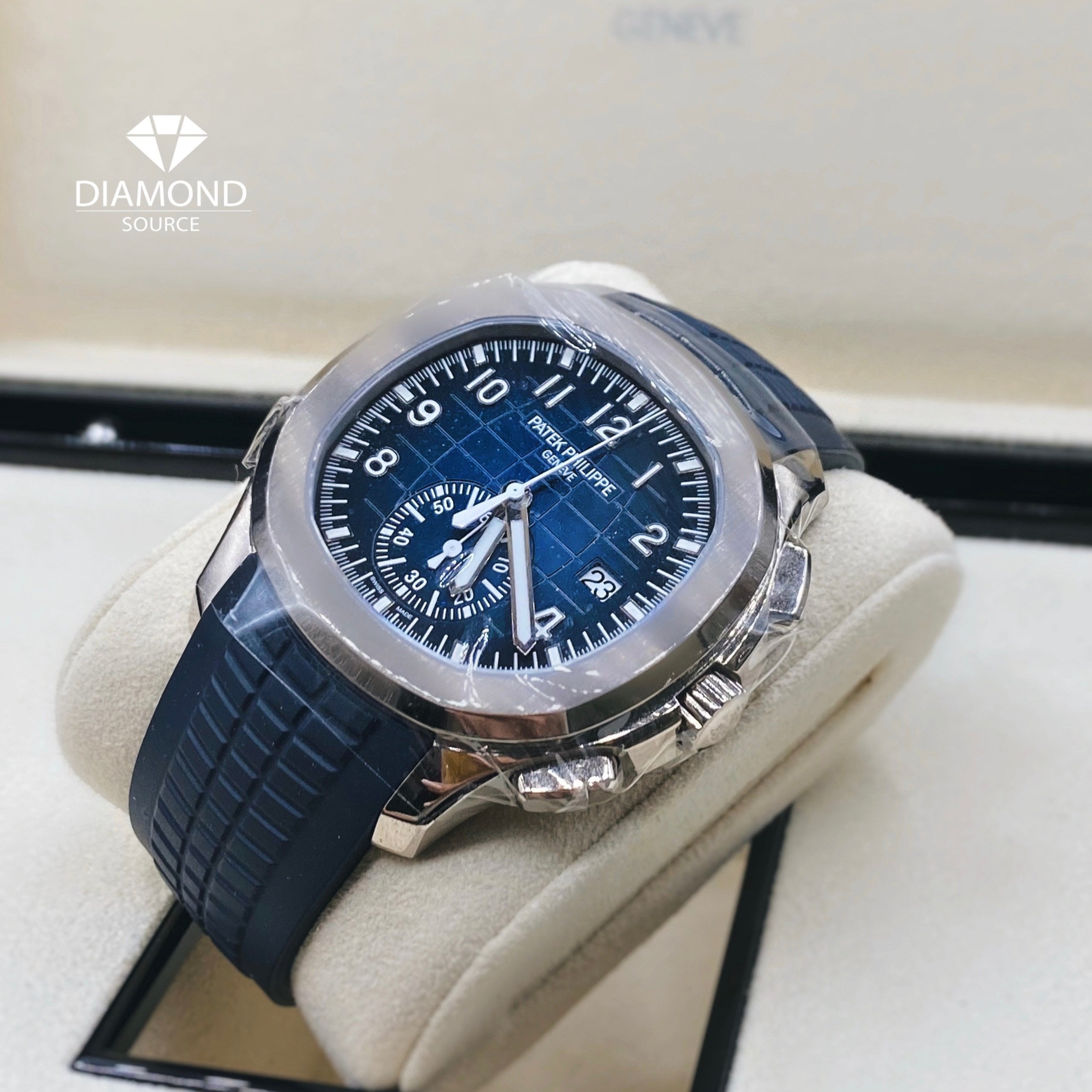 Buy Patek Philippe Aquanaut Watches for Sale – Authentic, Pre-Owned & Limited Edition