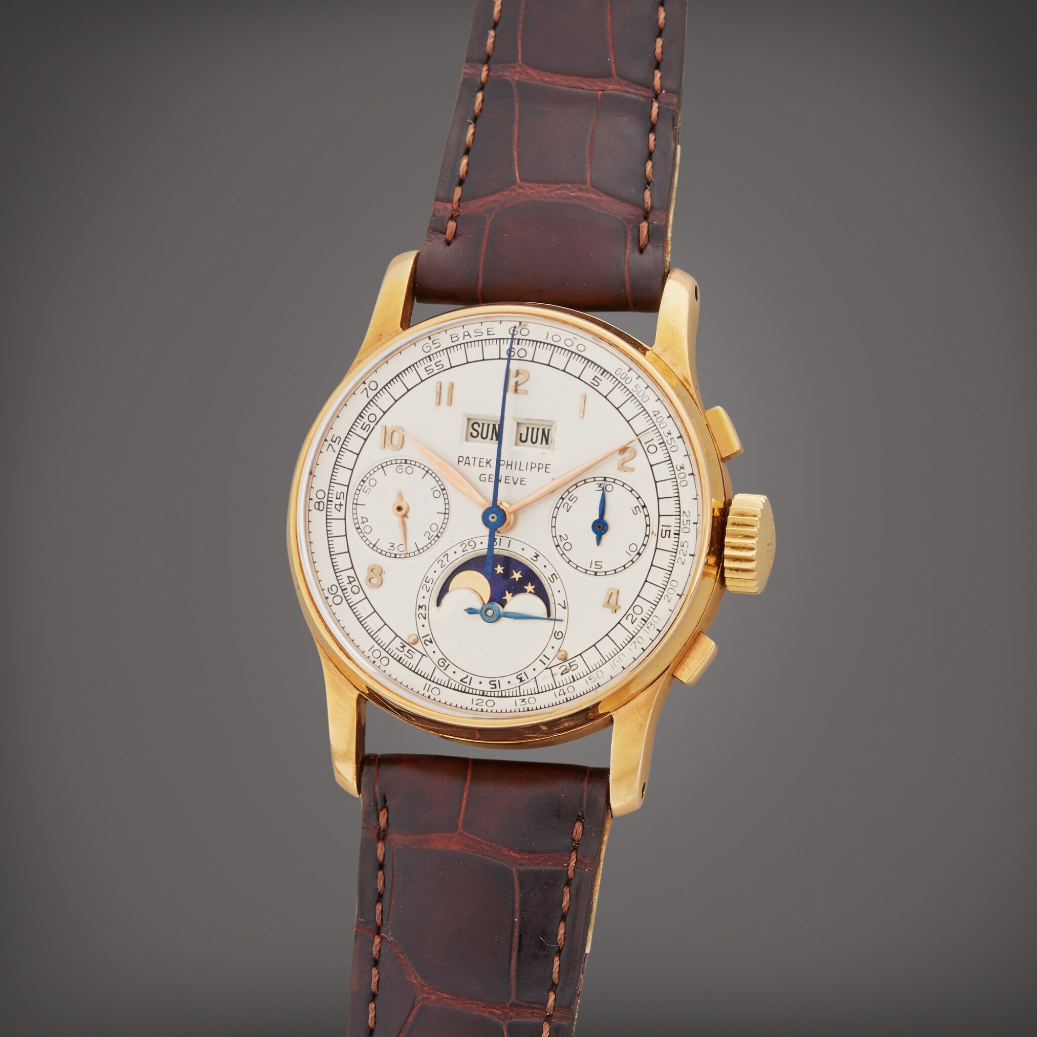 The Allure of Pink Gold: Patek Philippes Exclusive 18K Perpetual Calendar Watch