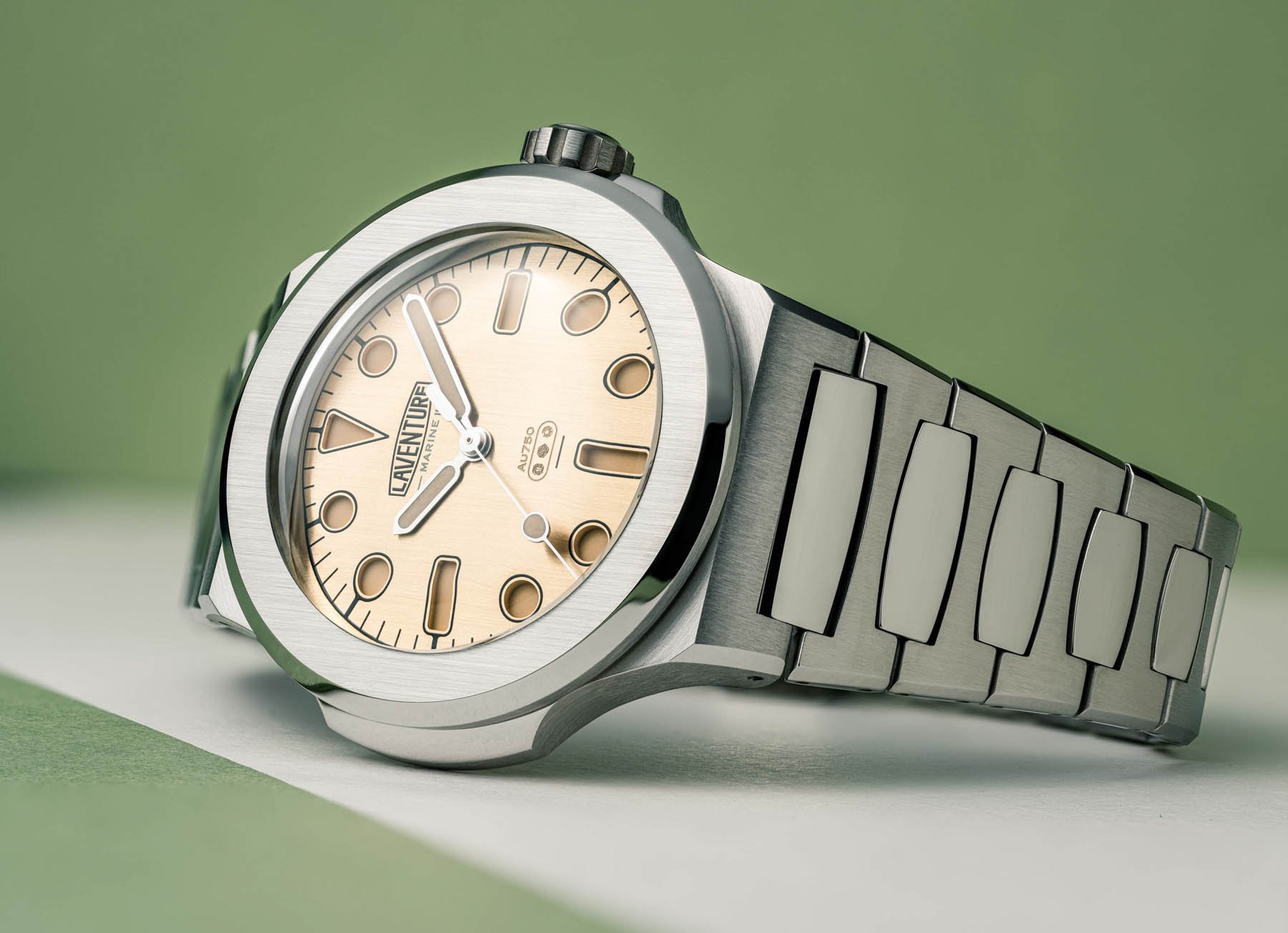 Top Homage Watches Inspired by Patek Philippe Nautilus Design