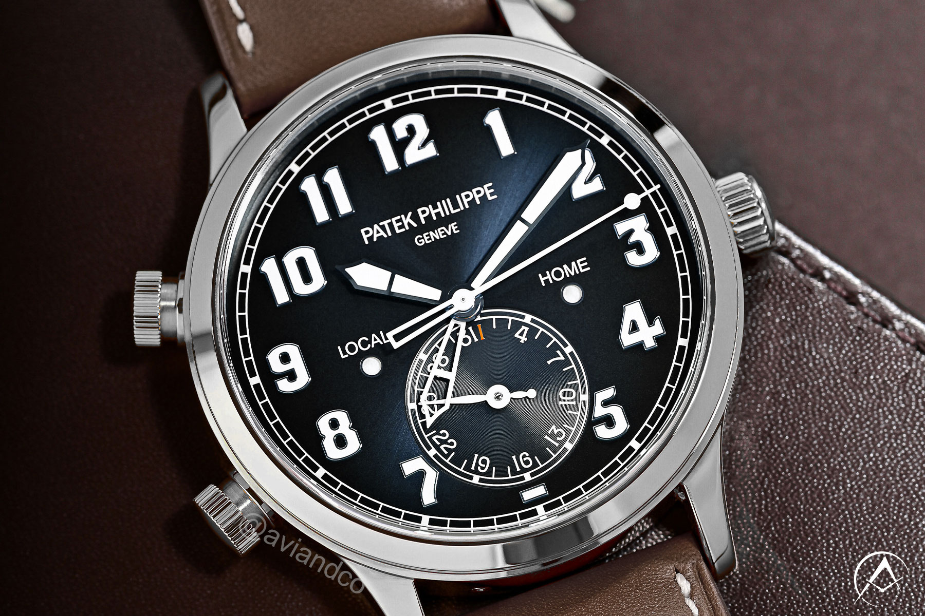 Patek Philippe Calatrava Pilot Travel Time Review: Excellence in Design and Precision