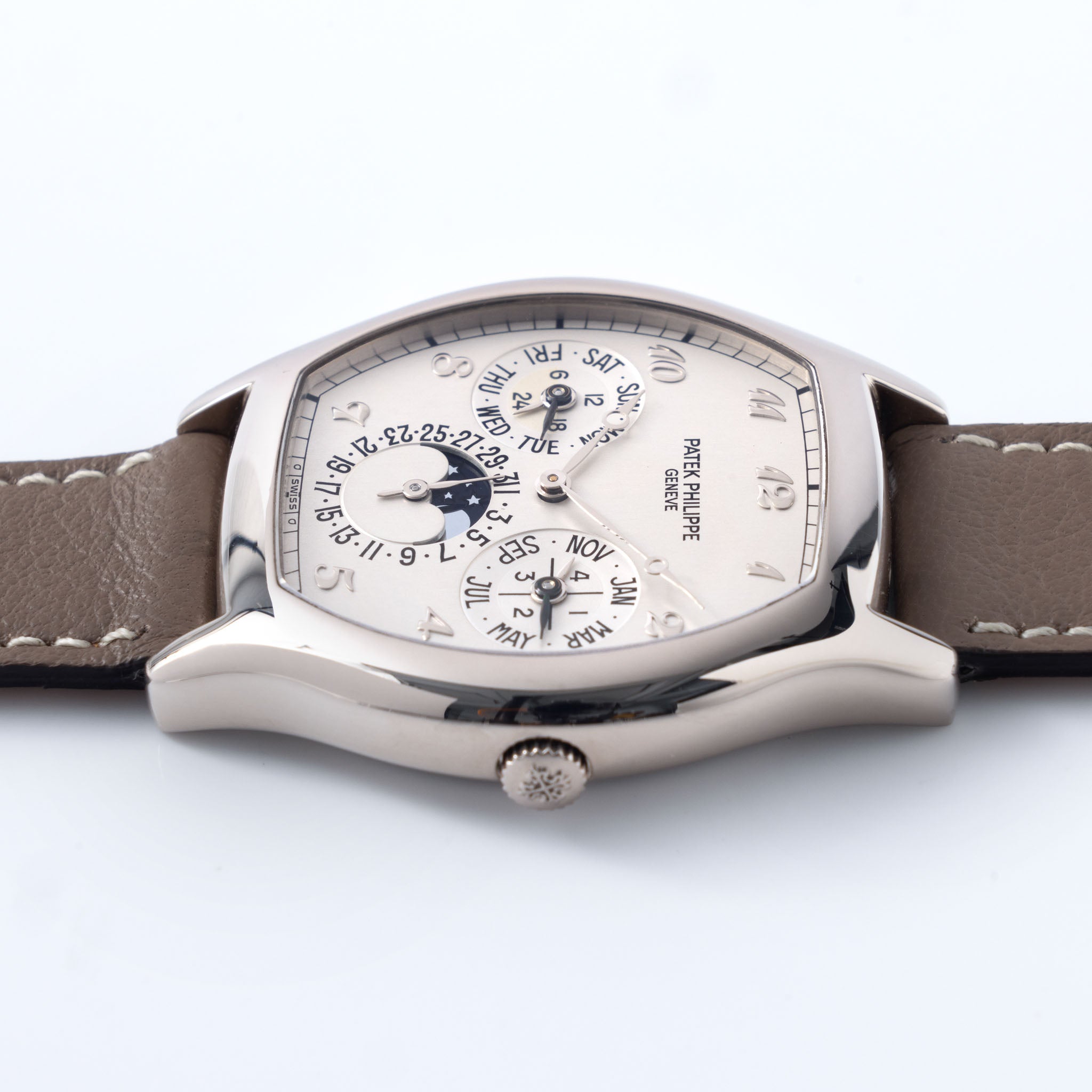 Patek Philippe 5040G Grand Complications: Luxury White Gold Watch for Collectors