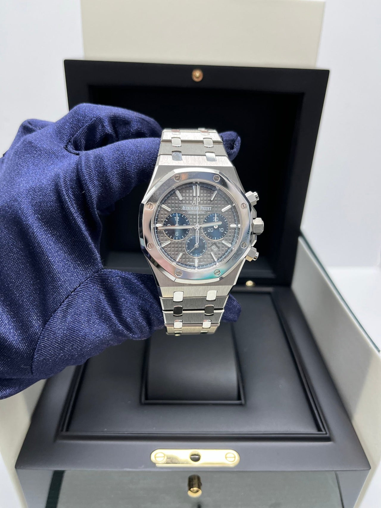 Audemars Piguet Royal Oak Titanium: The Ultimate Luxury Watch for Collectors