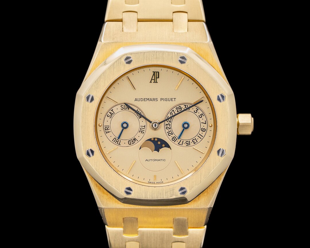 Discover the Audemars Piguet Day-Date Moonphase in 18K Yellow Gold