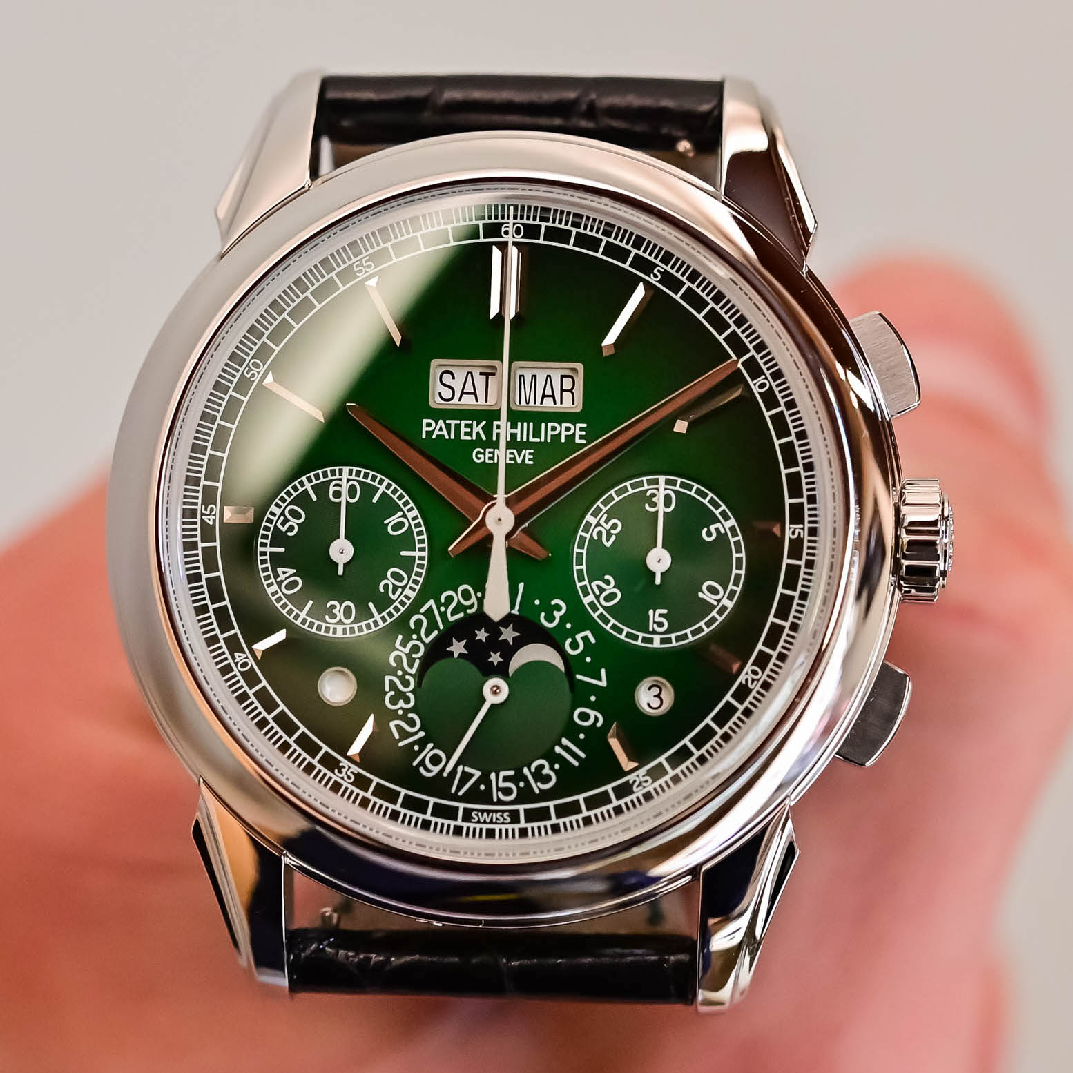 Patek Philippe 5270P-014 Review: A Platinum Perpetual Calendar Chronograph