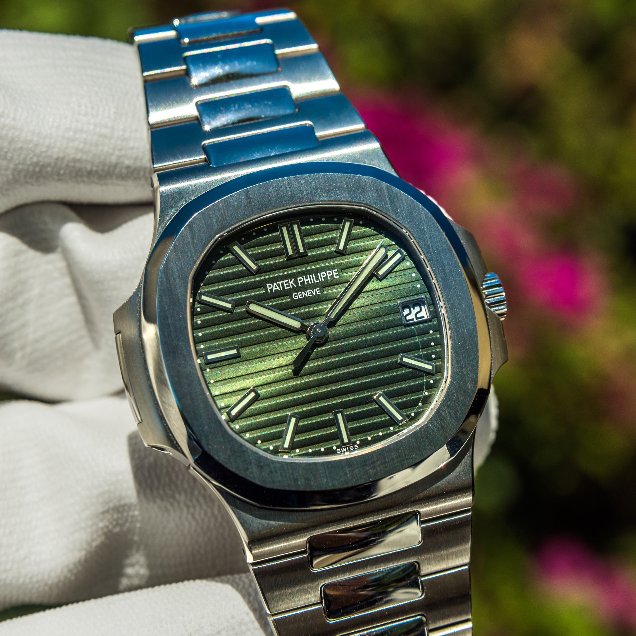 Discover the Patek Philippe Nautilus with Green Dial: Limited Edition Luxury