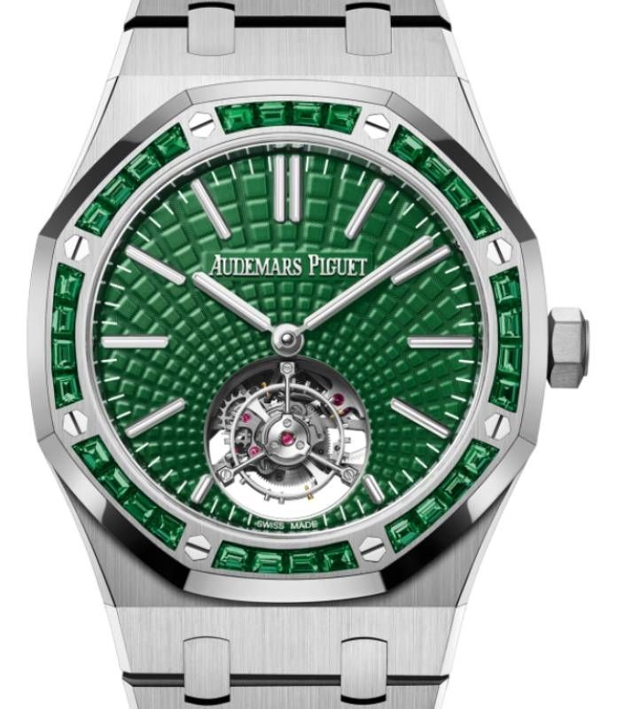 Discover the Exclusive Audemars Piguet Emerald Royal Oak: A Masterpiece in Green