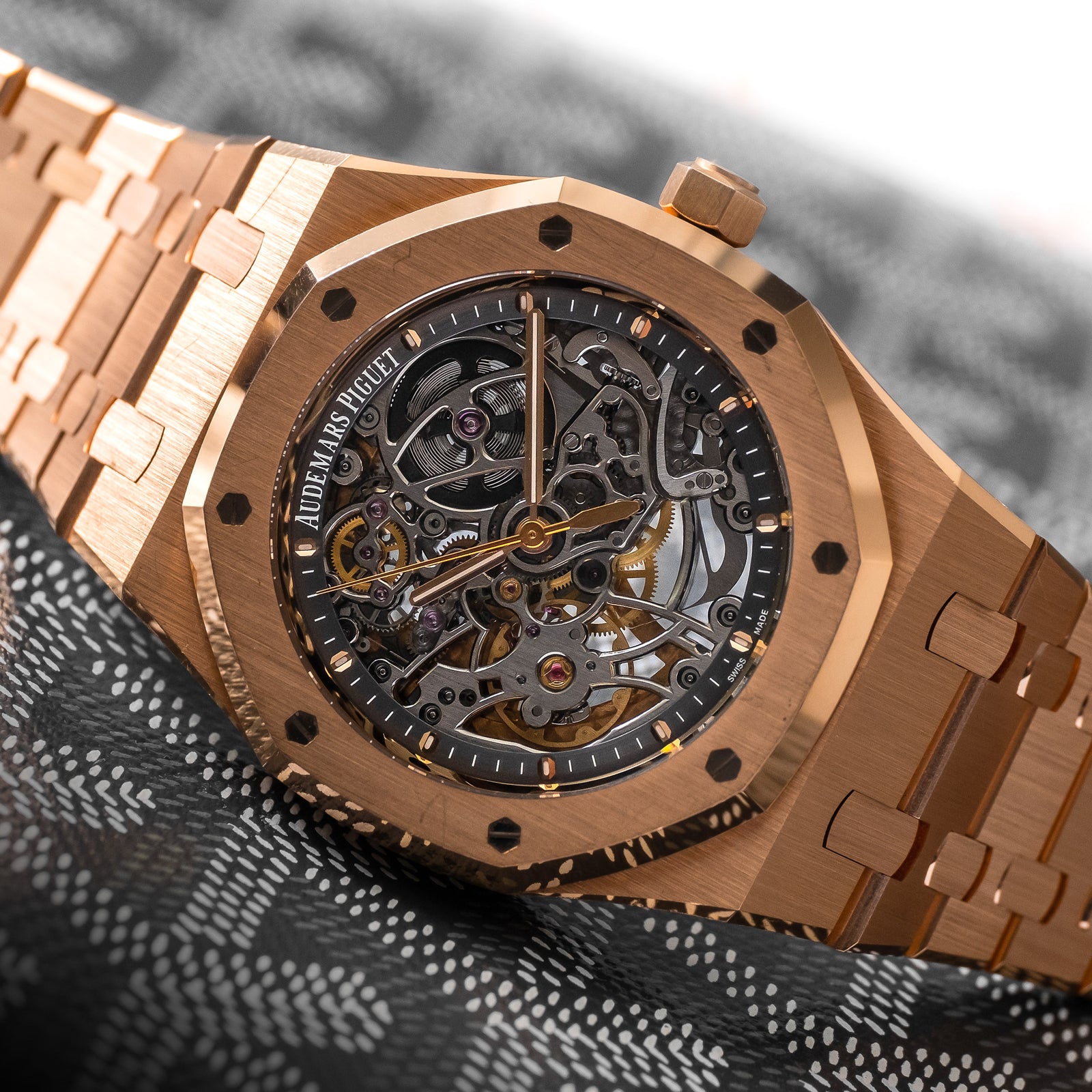 Discover the Audemars Piguet Skeleton Rose Gold Watch: Iconic Royal Oak 15305OR