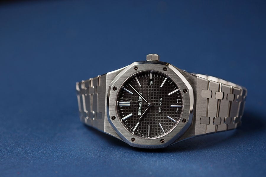 Audemars Piguet 15400ST Review: A Timeless Royal Oak Model