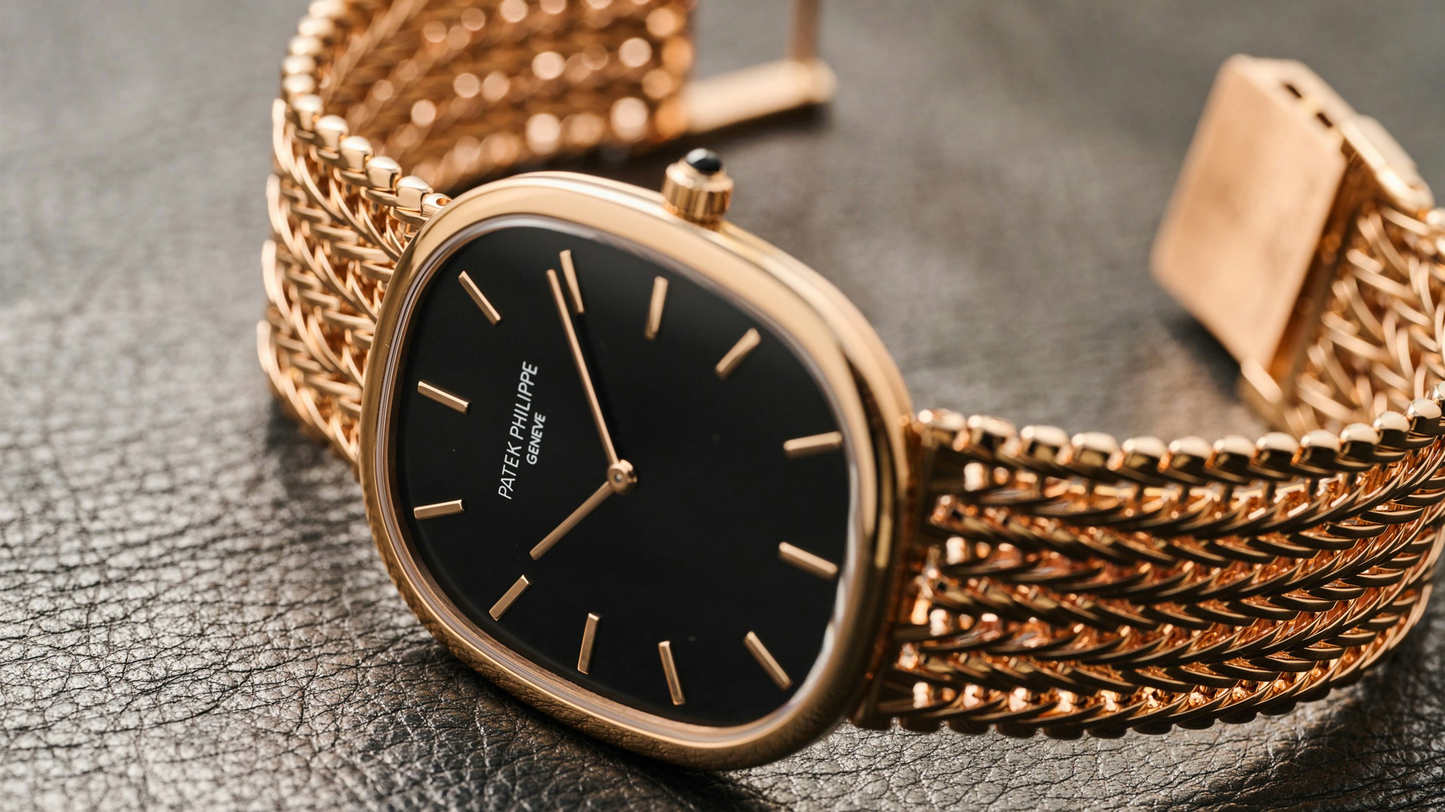 Patek Philippe Ellipse Gold: A Timeless Classic in Watchmaking