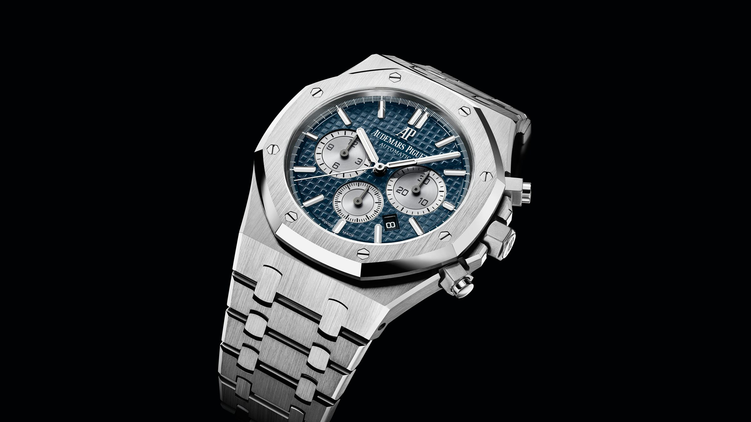 Audemars Piguet Royal Oak Panda 41mm: Why Collectors are Raving About This Chronograph