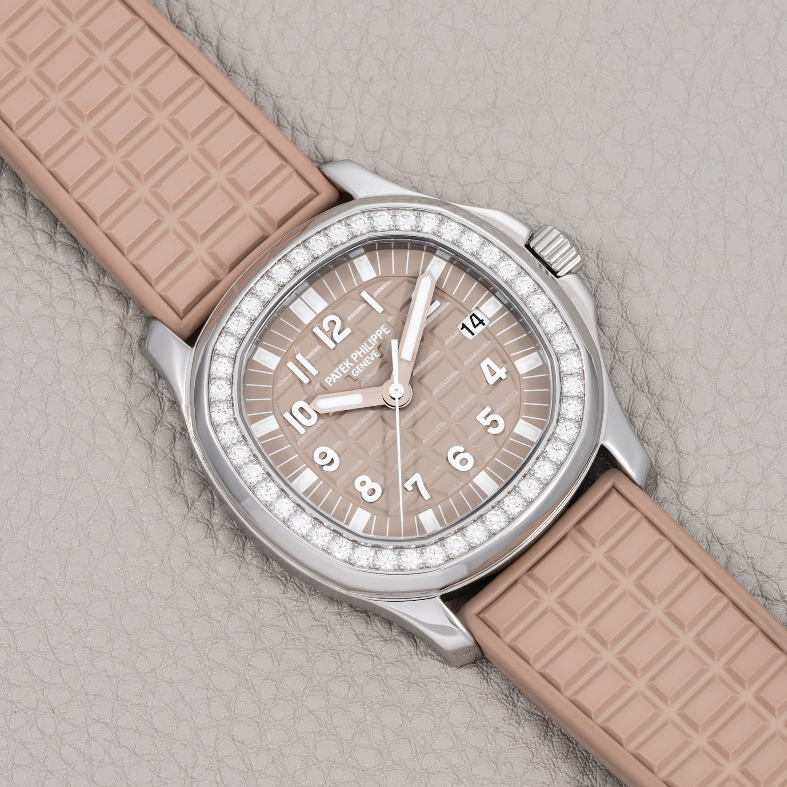 Why the Ladies Aquanaut Patek Philippe is the Ultimate Luxury Investment