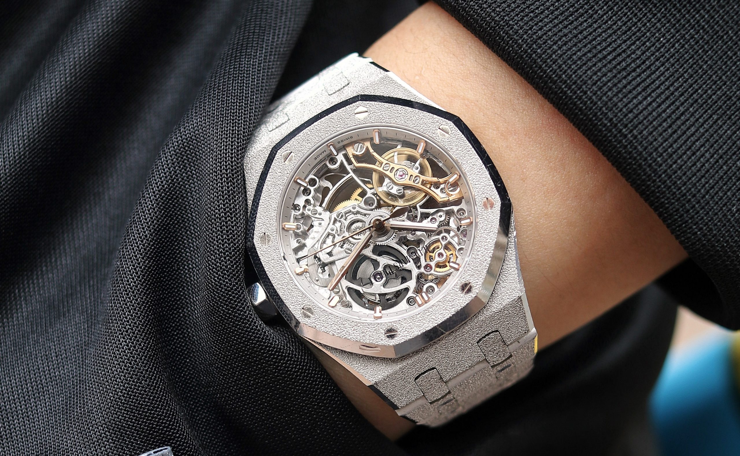 Audemars Piguet Royal Oak 37mm: The Perfect Balance of Style and Function