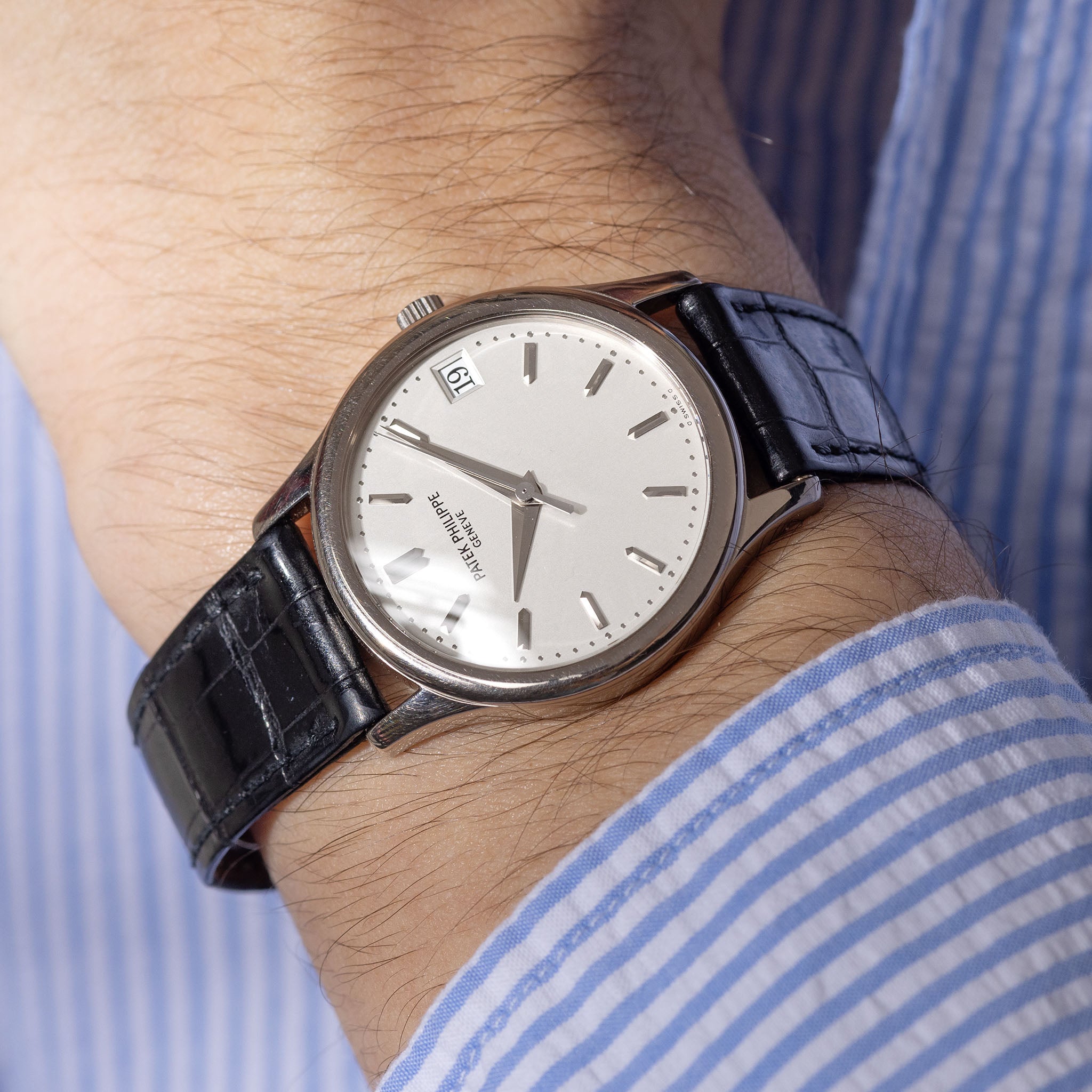 Discover the Patek Philippe Calatrava White Gold – Iconic Luxury Watches