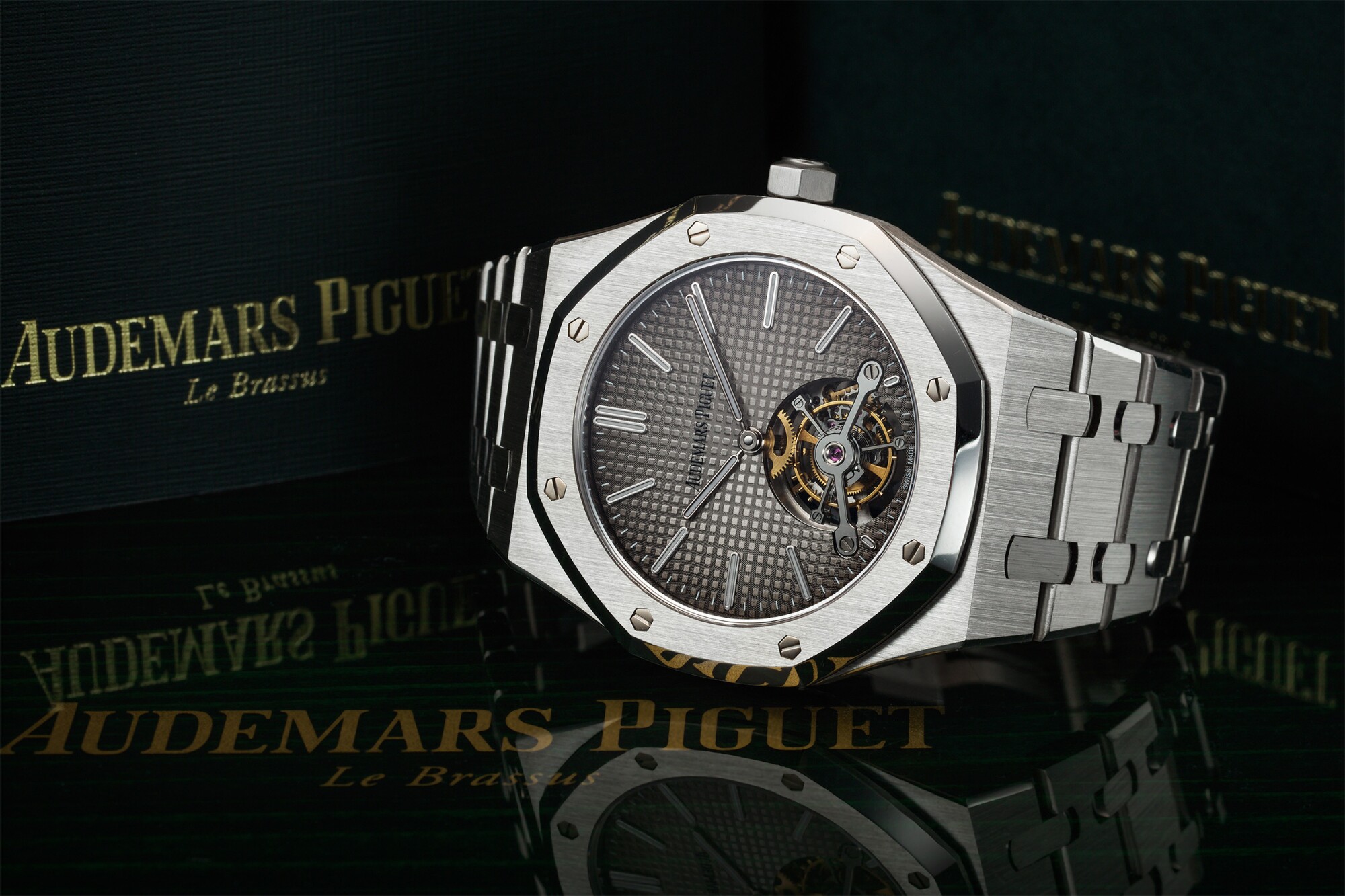 Audemars Piguet in Chinese: A Guide to Swiss Luxury Watches