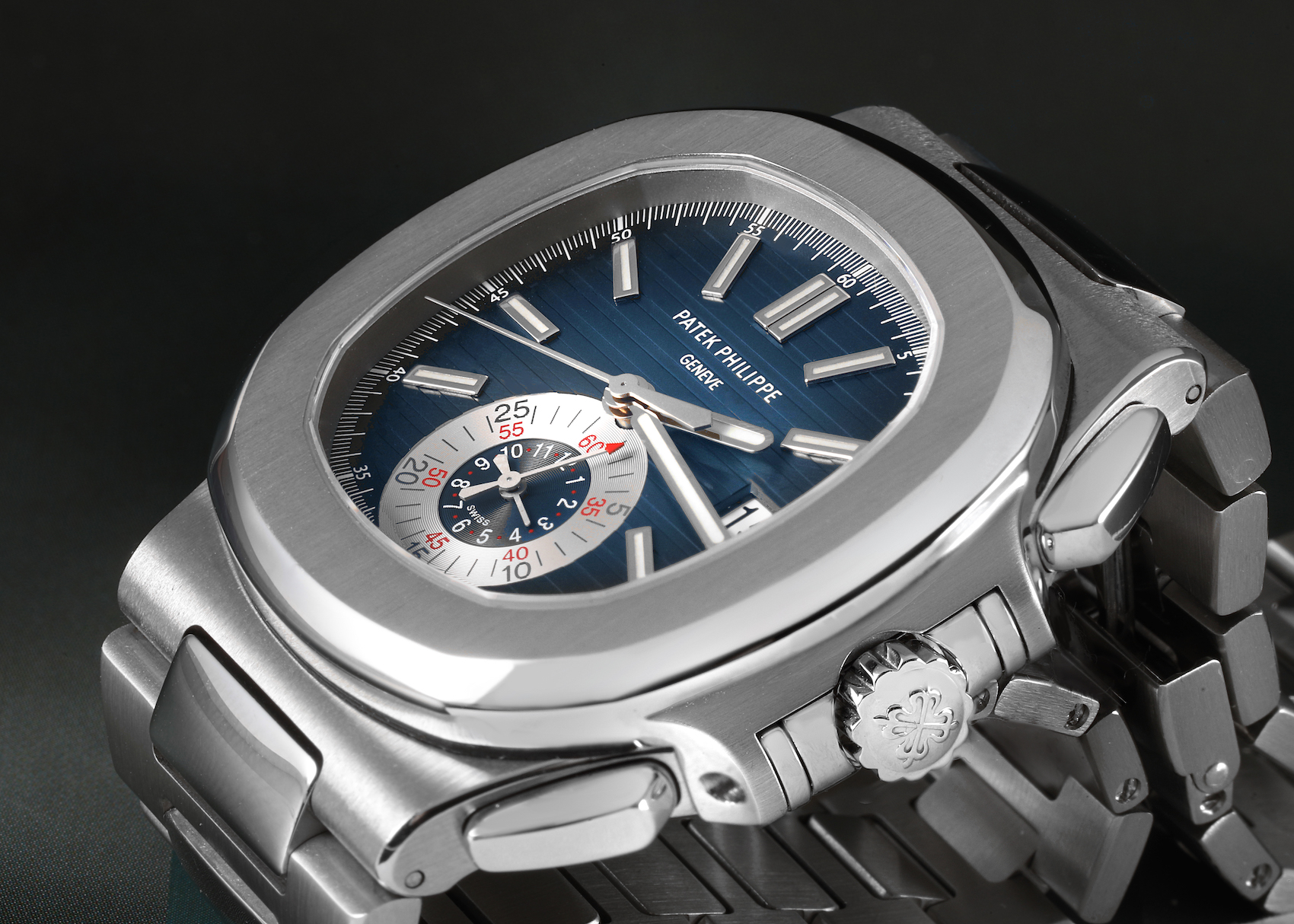 Discover the Elegance of the Patek Philippe Nautilus Chronograph Collection