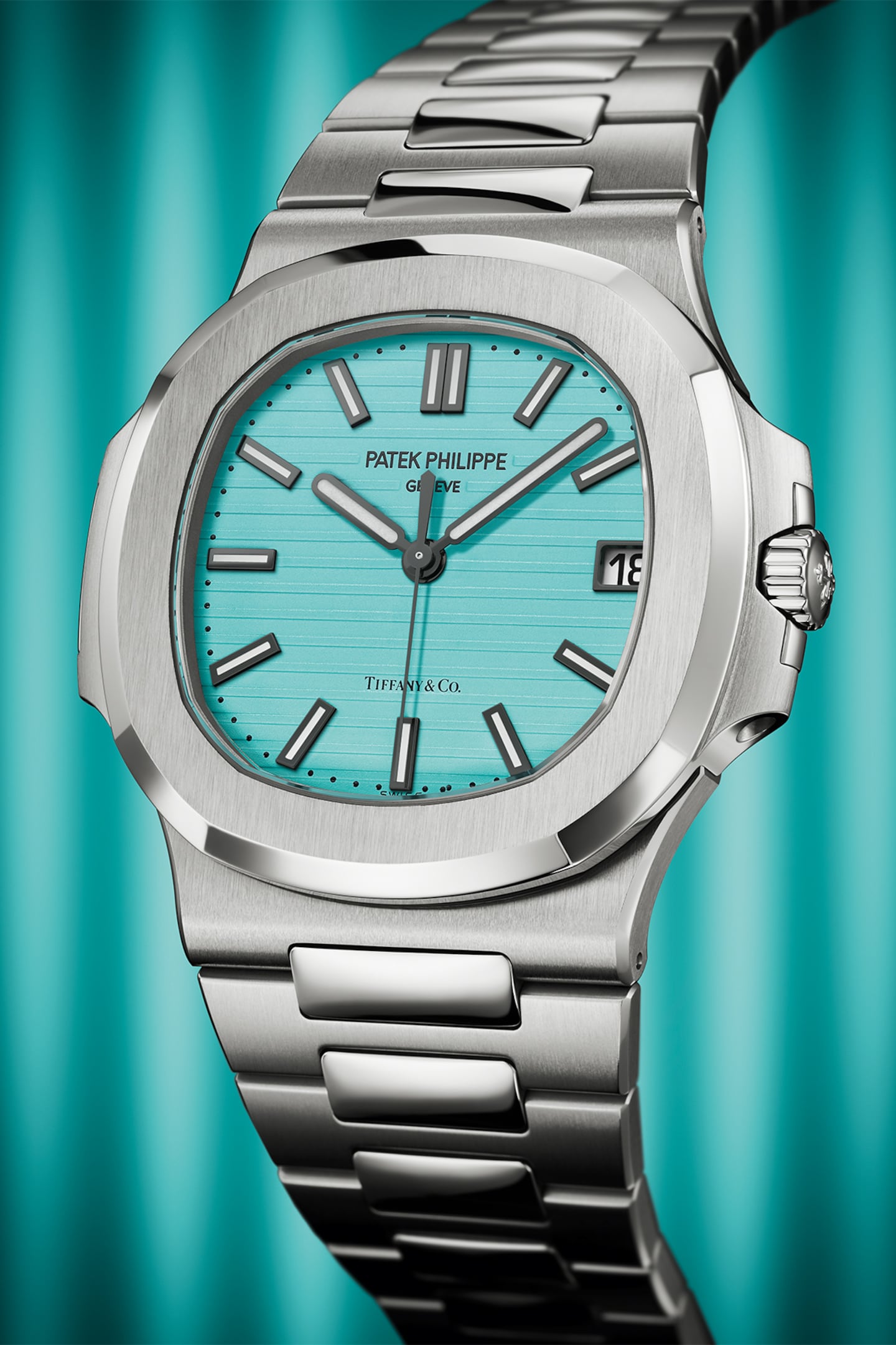 Patek Philippe Nautilus 5711/1A Blue Dial: A Luxury Timepiece with Iconic Tiffany Collaboration