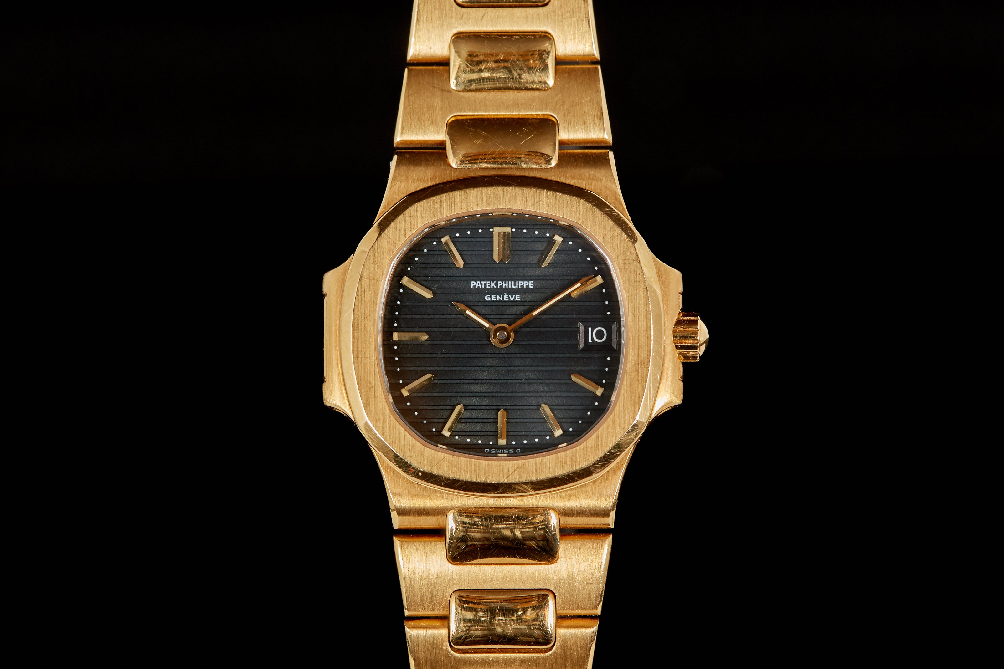 Patek Philippe Ladies 18k Gold Watches: A Classic Luxury Investment