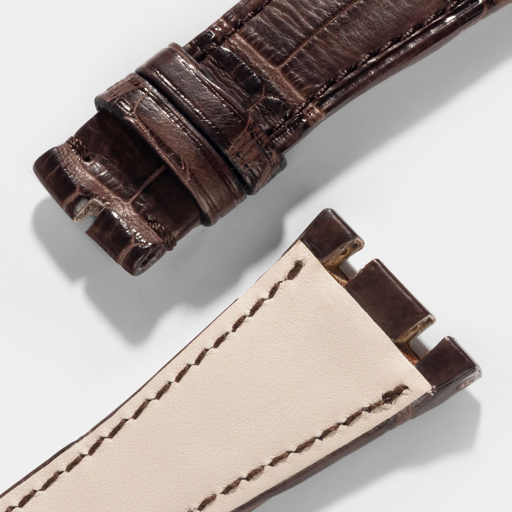 Premium Leather Straps for Audemars Piguet Royal Oak: Luxury and Comfort