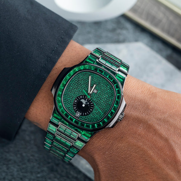 Emerald Patek Philippe: Discover the Luxury of Green Gemstone Timepieces