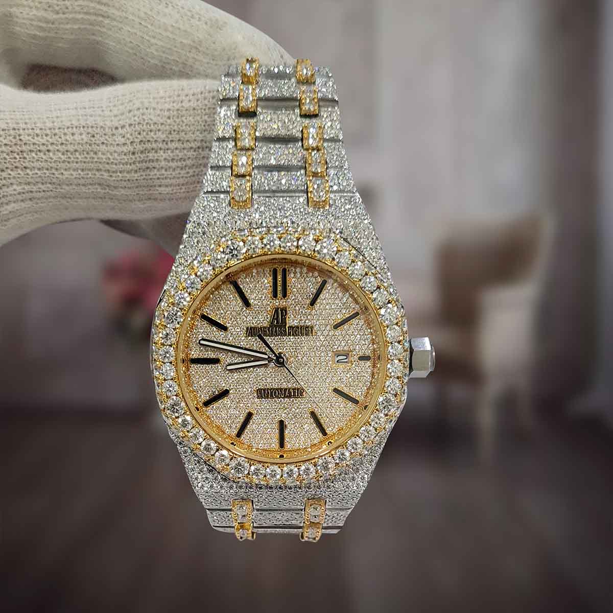 Stunning Audemars Piguet Replica Iced Out: Perfect Blend of Style and Craftsmanship