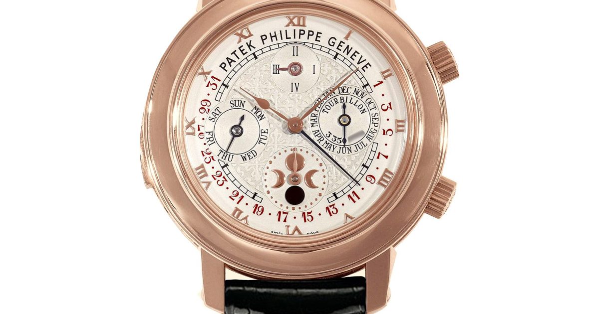 Discover the Patek Philippe 5002R: A Masterpiece with 12 Complications