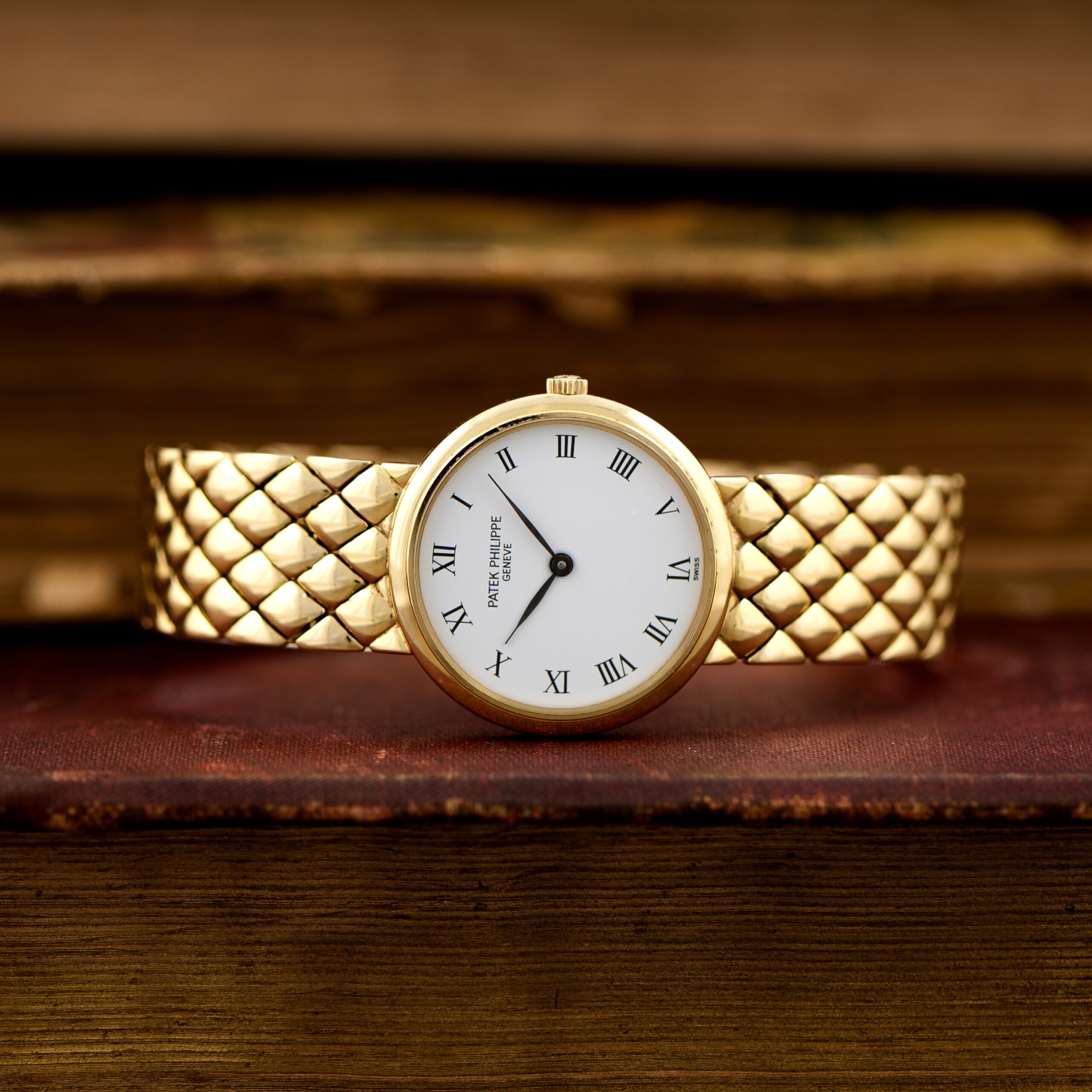 Discover the Timeless Beauty of Patek Philippe Ladies Calatrava Watches