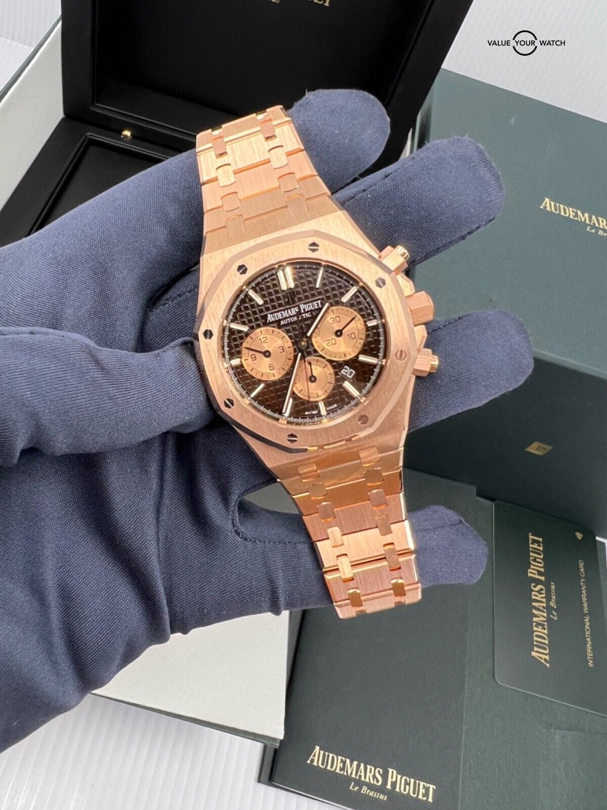 Discover the Audemars Piguet Royal Oak Chrono Rose Gold – Iconic Style & Precision