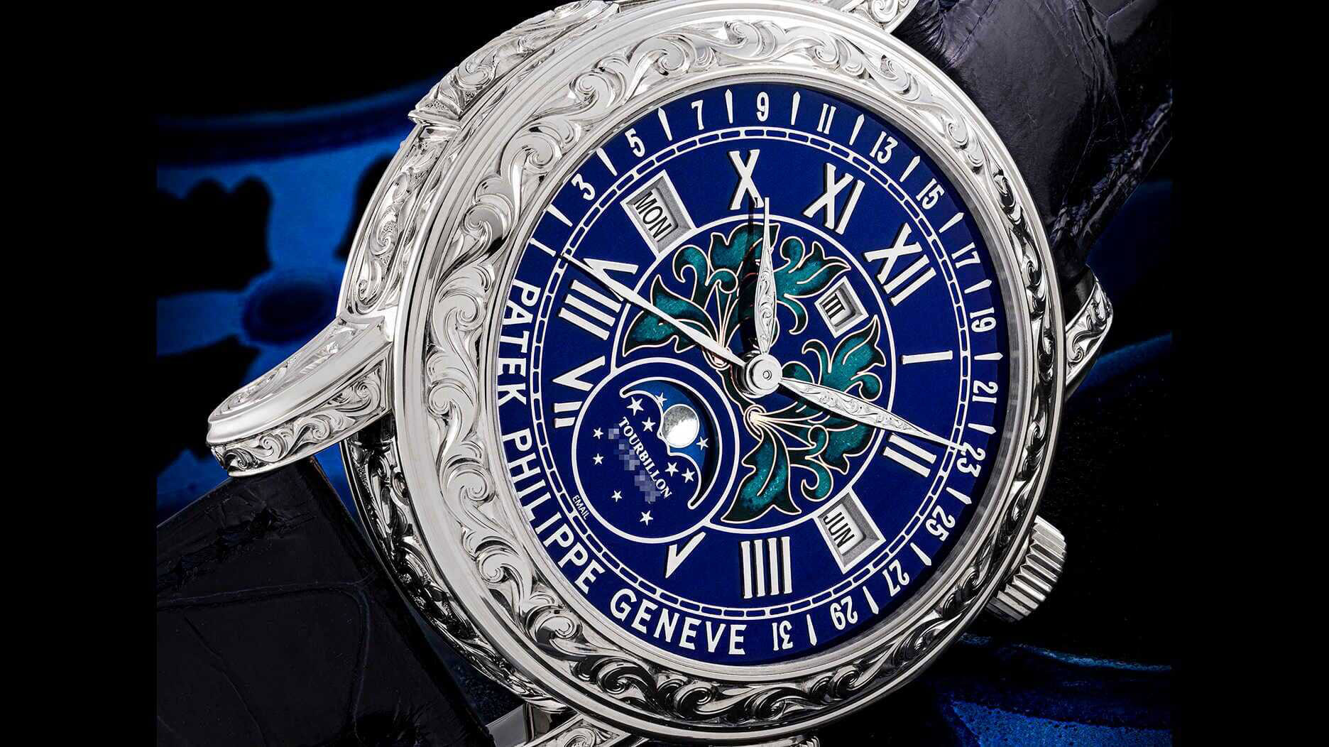 Explore the Elegance of the Patek Philippe Moon Watch: Limited Edition Beauty